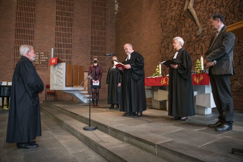 Ordinationsgottesdienst für Prädikant Michael Wüster in der Erlöserkirche. Foto: Oliver Müller